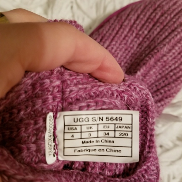 Pink/lavendar uggs - Picture 4 of 4